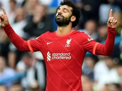 محمد صلاح يتألق أمام برايتون ويعزز مكانته في ليفربول