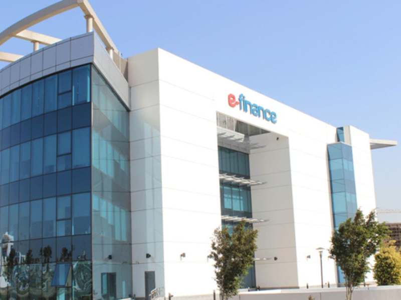 إي فاينانس تتقدم بعرض مبدئي للاستحواذ على أسهم شركة خدمات مالية غير مصرفية