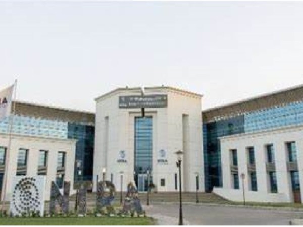 «تنظيم الاتصالات» يوقع اتفاقية لتعزيز دور المرأة في مجال الاتصالات وتكنولوجيا المعلومات