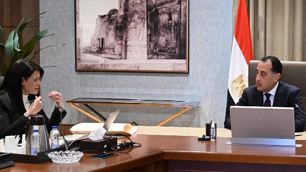 رئيس الوزراء يتابع آليات ترجمة مستهدفات “السردية الوطنية للتنمية الشاملة” لبرنامج تنفيذي