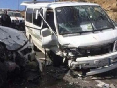 إصابة 21 شخصا فى انقلاب أتوبيس على الدائري الأوسطي بالعبور