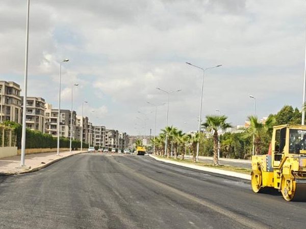أجهزة المدن الجديدة تواصل أعمال تطوير ورفع كفاءة الطرق والمحاور