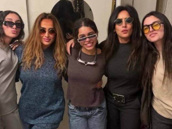 ظهور ابنة المطربة شيرين عبدالوهاب برفقة النجمة زينة وشقيقتها