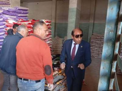 التموين تتحفظ على 27 طن فول و210 علبة تونة بقضايا غش تجاري