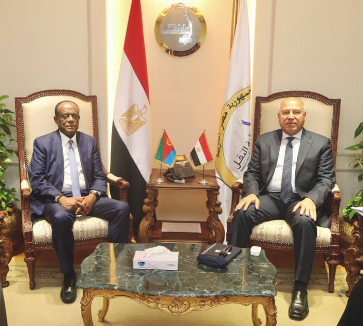 وزير النقل يستقبل المستشار الاقتصادي للرئيس الإريتري ووزير التجارة والصناعة بإريتريا لبحث تدعيم التعاون المشترك