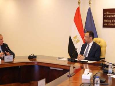 وزير الاتصالات يبحث مع غرفة صناعة تكنولوجيا المعلومات تعزيز التعاون المشترك لدعم الشركات الناشئة والصغيرة والمتوسطة