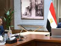 رئيس الوزراء يستعرض مع وزير الاتصالات عددا من ملفات عمل الوزارة