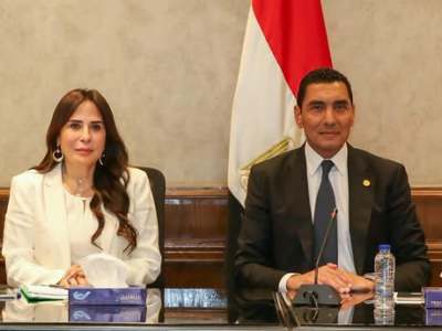وزيرا الشباب والرياضة والإسكان يبحثان سبل التعاون المشترك في عدد من المشروعات والملفات
