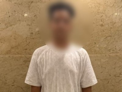 ضبط شخص بالقليوبية لقيامه بالترويج لبيع أسلحة بيضاء على مواقع التواصل الاجتماعي